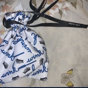 Estée Lauder eye kit.